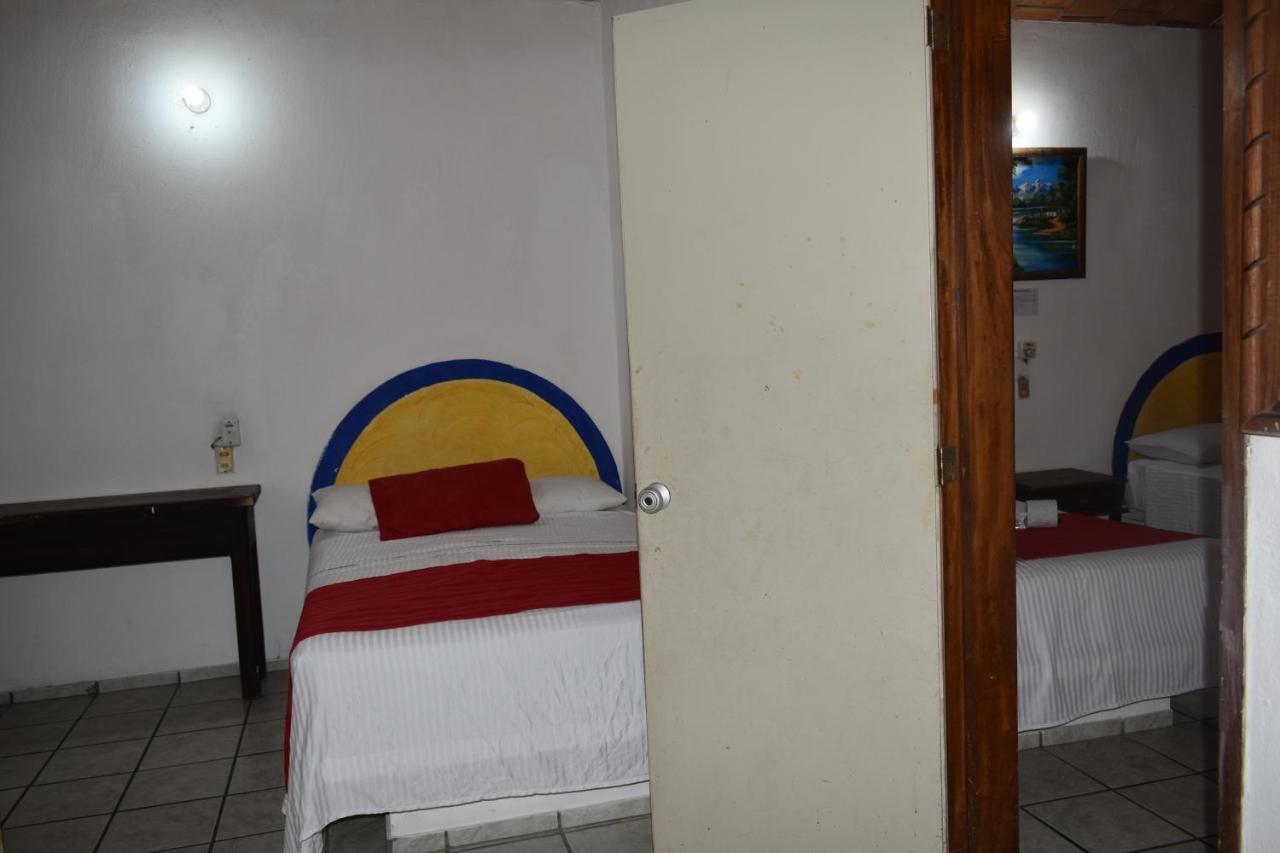 Hotel Y Bungalows Islas Careyes Los Ayala Kültér fotó